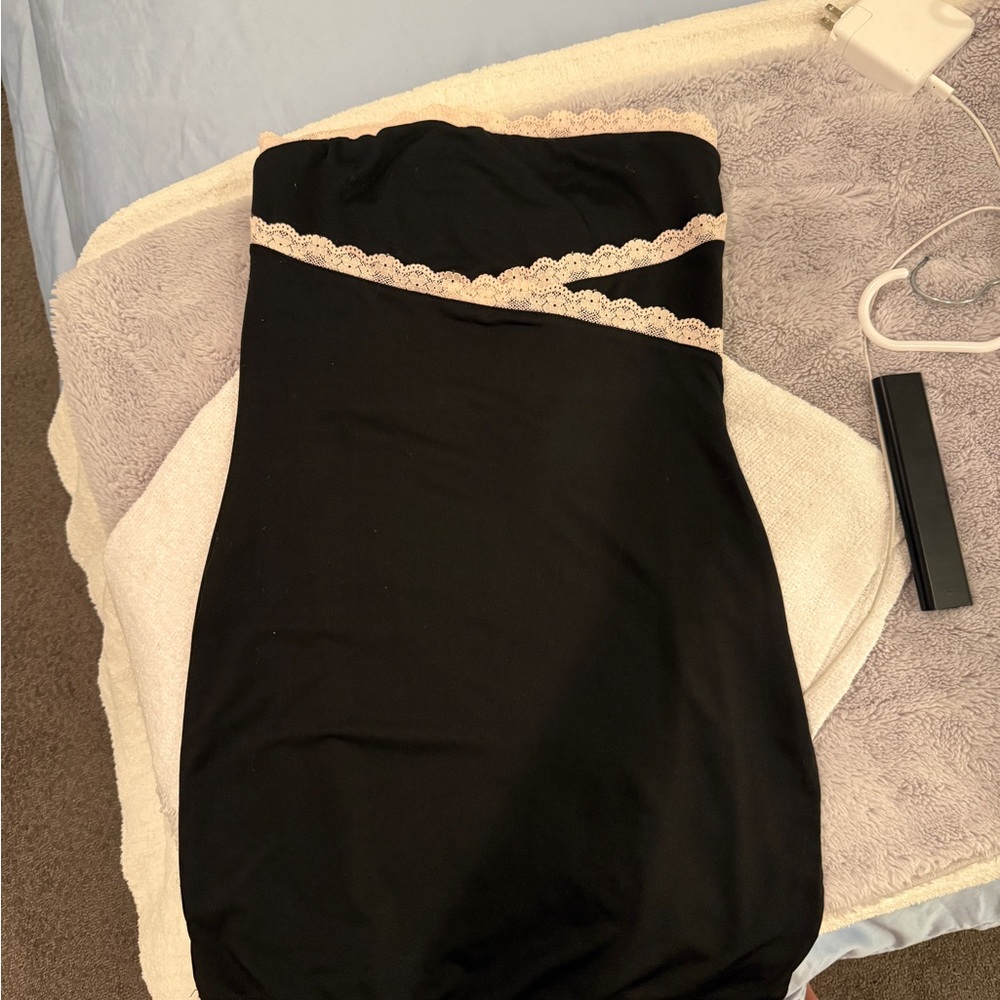 Elegant Black Lace Trim dress Size Medium